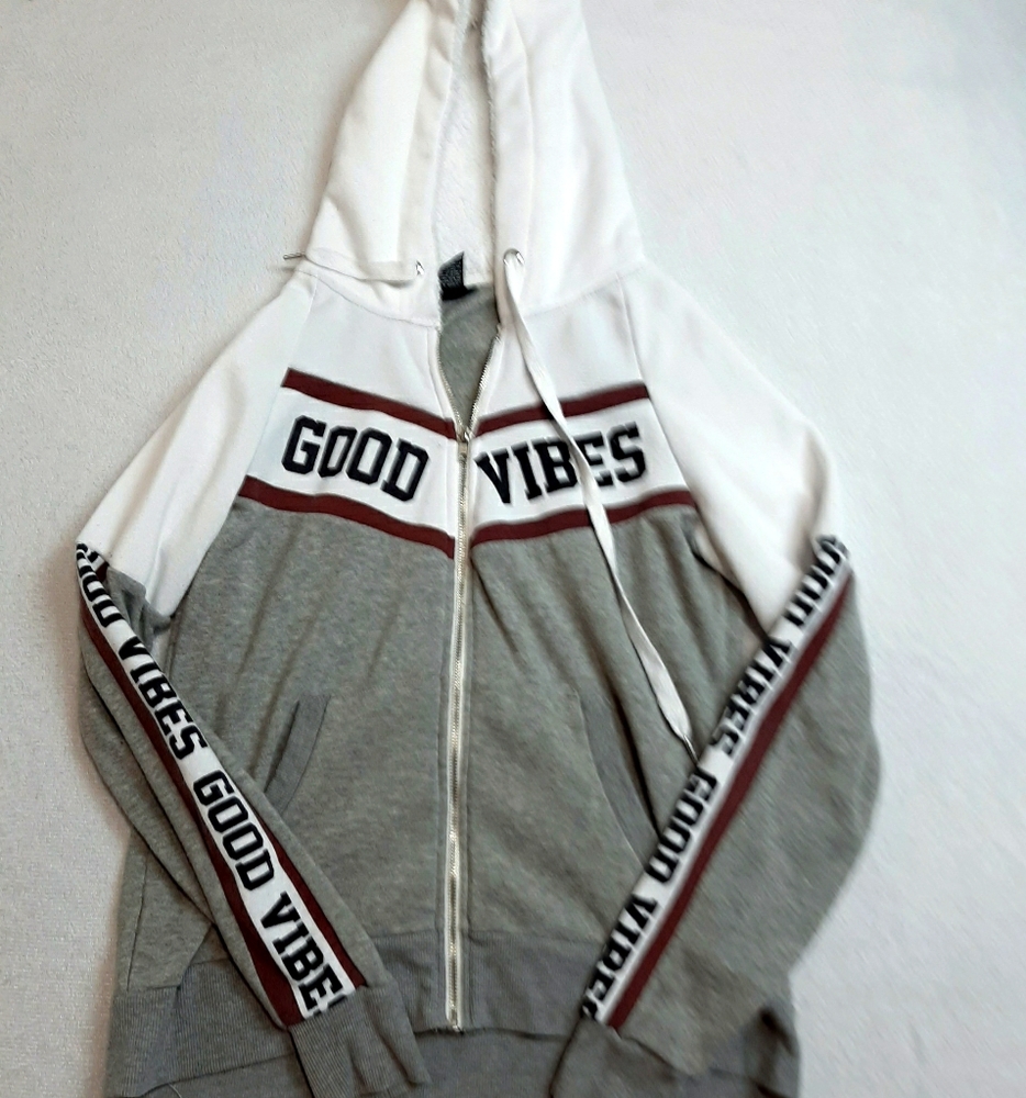 Rue21 womens size large good vibes hoodie
